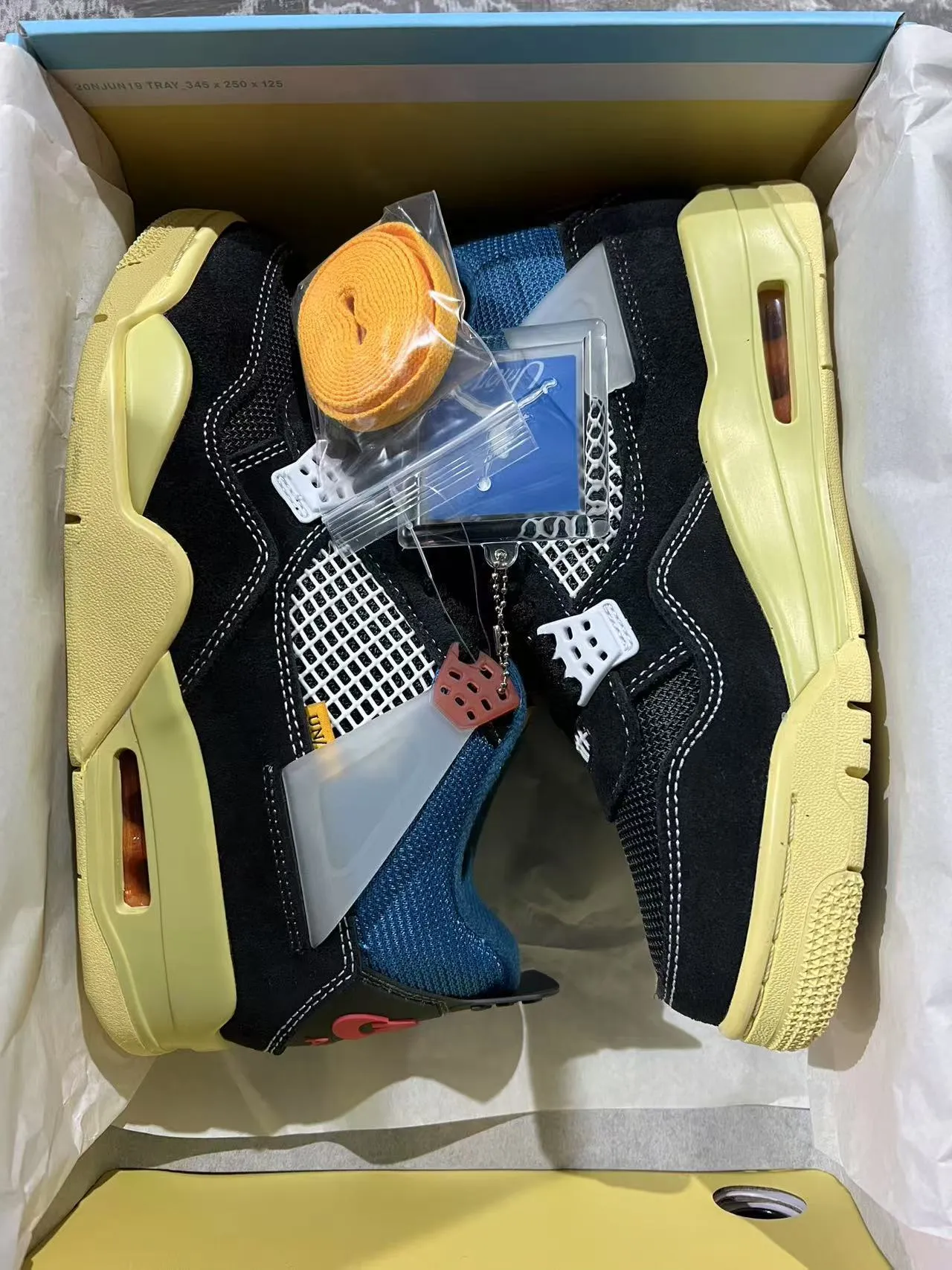 Chaussures de basketball Air Jordan 4 noir lime jaune bleu 9