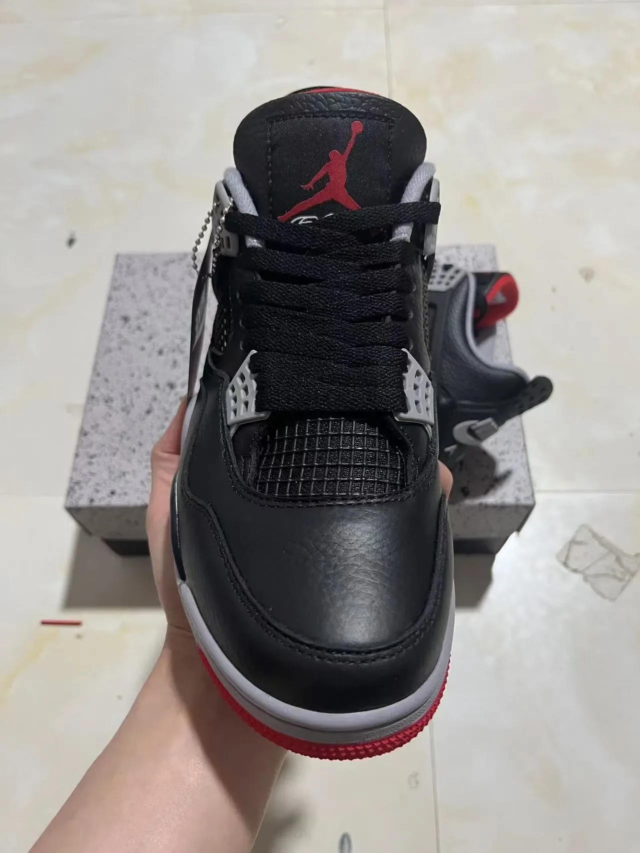 Air Jordan 4 Preto Vermelho Cinza Tênis de Basquete 3