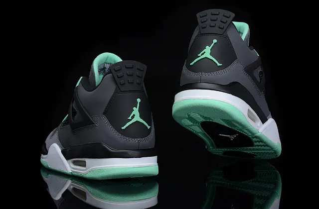 Air Jordan 4 Gray Mint Green Basketball Shoes 3