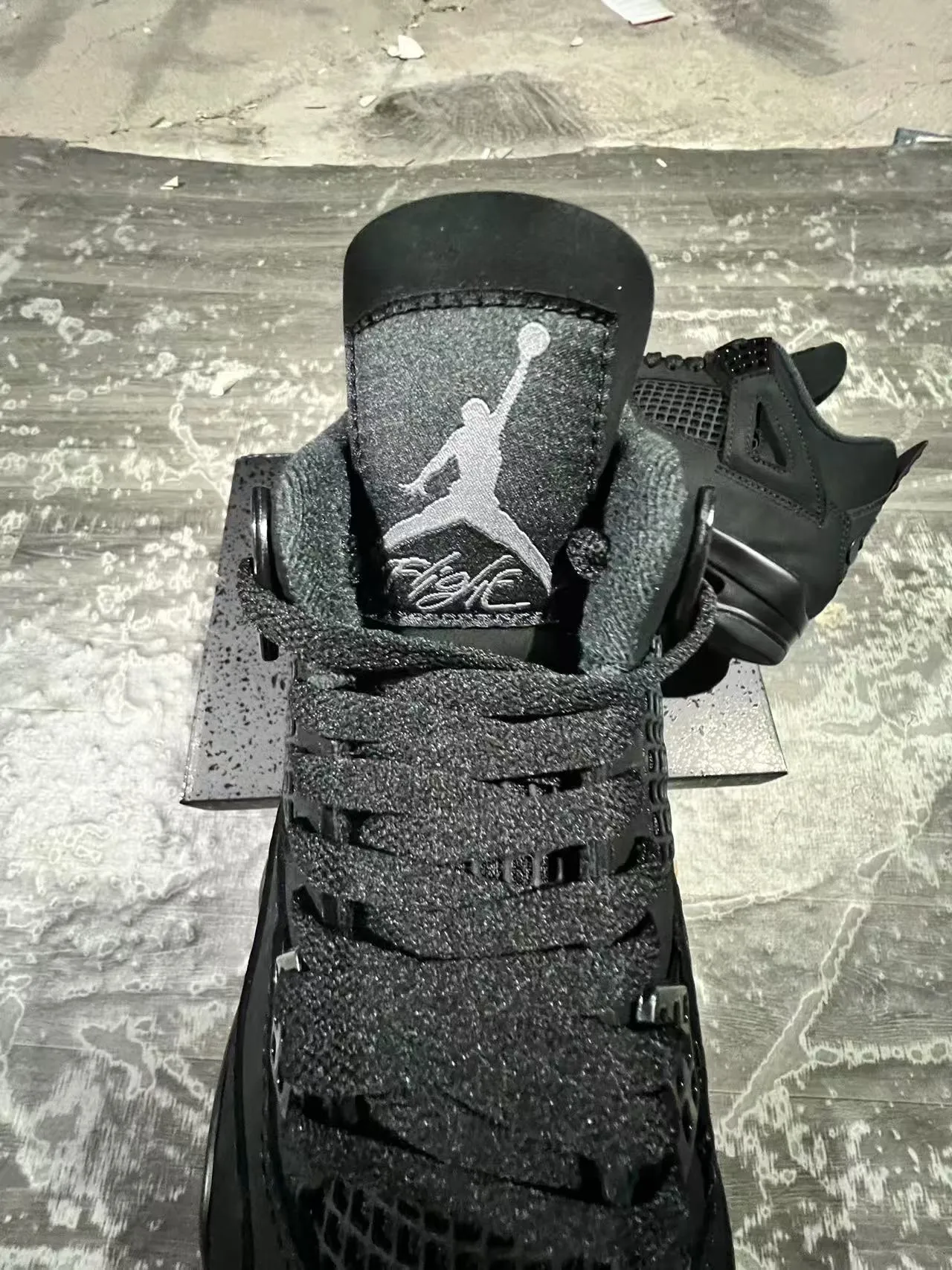 Chaussures de basketball Air Jordan 4 noir monochrome 4