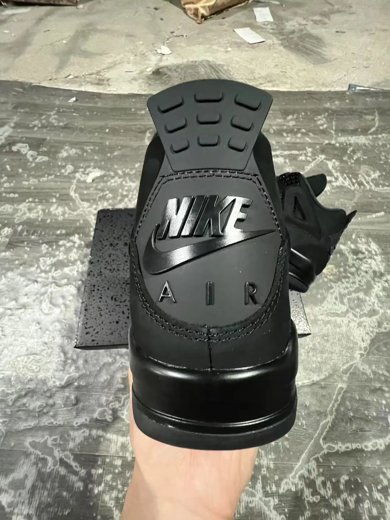 Chaussures de basketball Air Jordan 4 noir monochrome 8