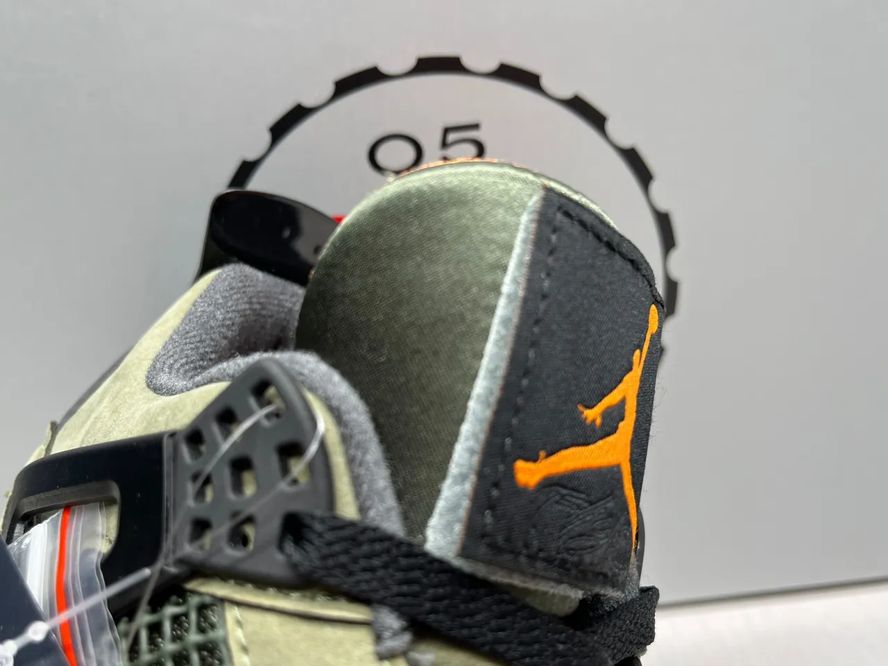 Air Jordan 4 Olive Green Suede Basketball Shoes 4