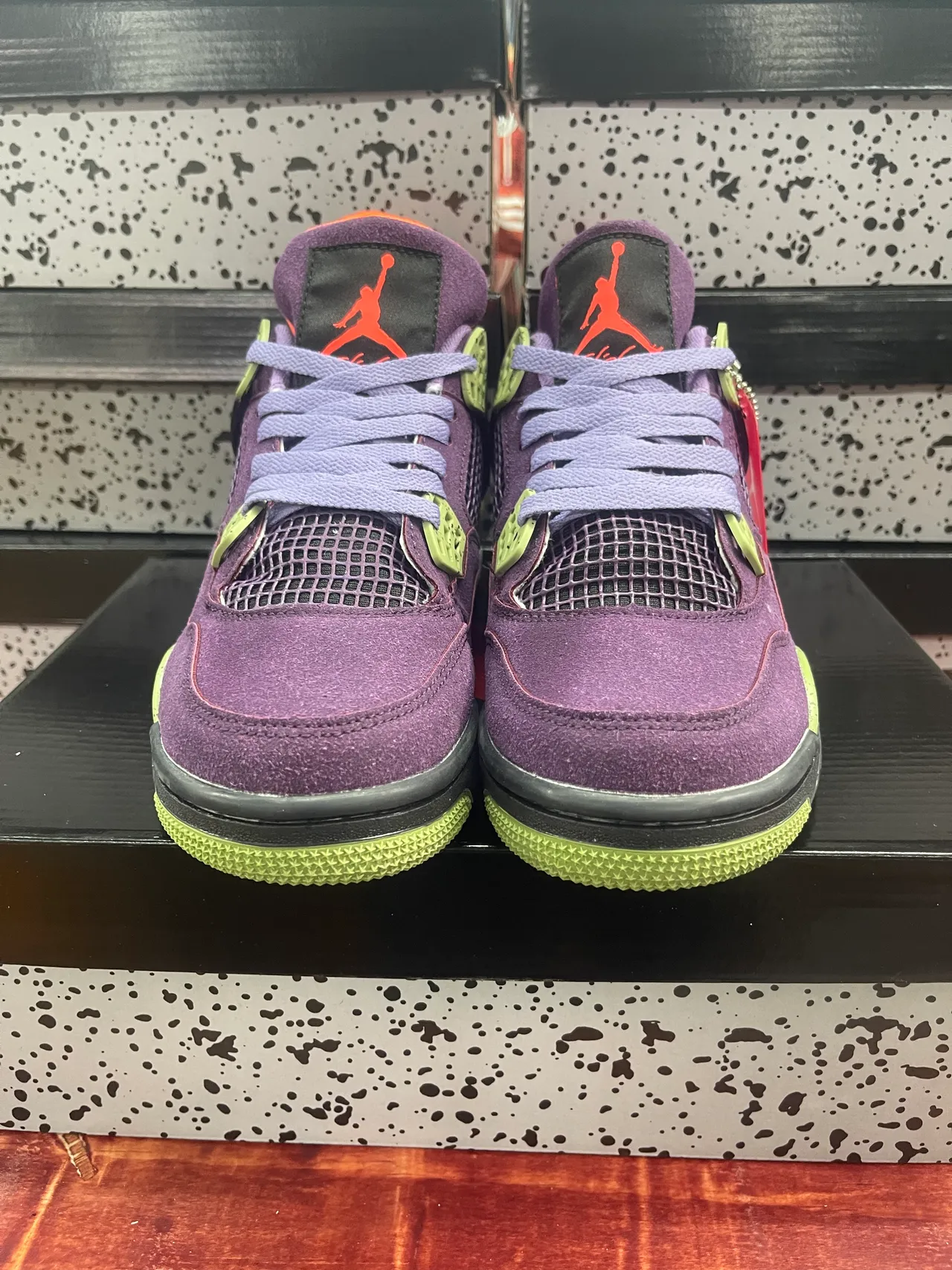 Chaussures de basketball Air Jordan 4 violet et vert lime mouchetées 6