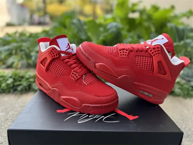 Air Jordan 4 Chaussures de Basketball Rouge Monochrome 16