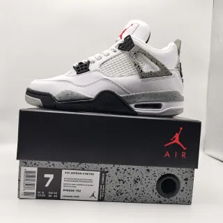 Air Jordan 4 Retro White Fire Red Black Tech Grey Basketball Shoes