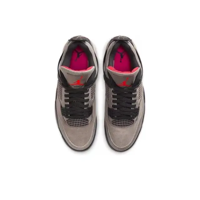 Tênis de basquete Air Jordan 4 taupe marrom preto branco 4