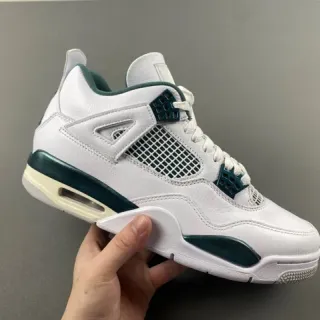 Air Jordan 4 白色和深青色篮球鞋