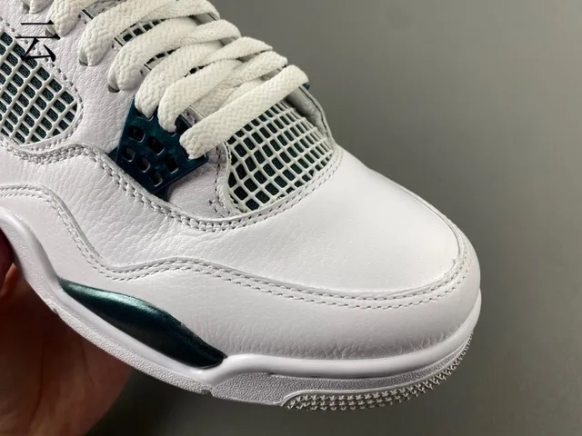 Air Jordan 4 White and Dark Teal Basketball Shoes 2