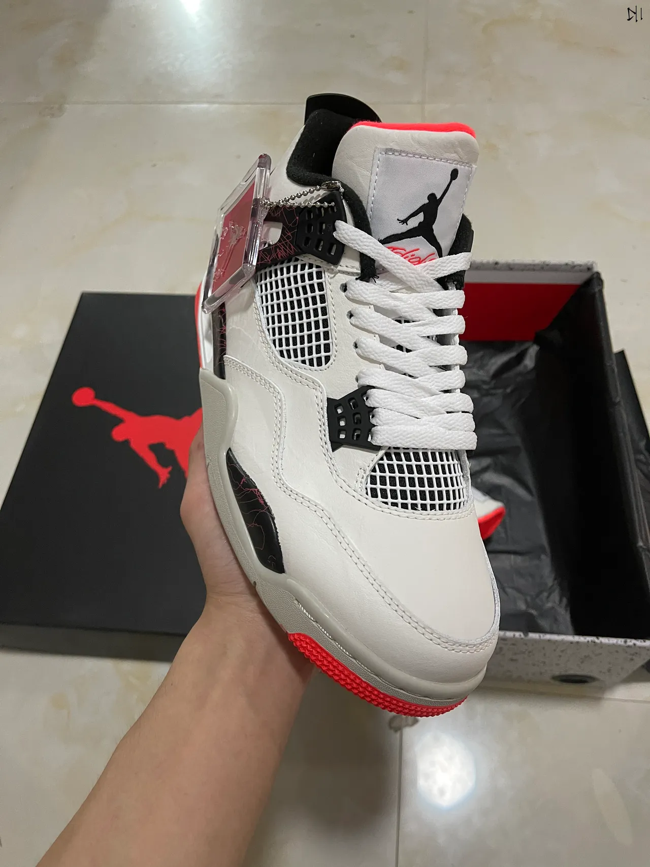 Air Jordan 4 White Black Red Crackle Basketball Shoes 2