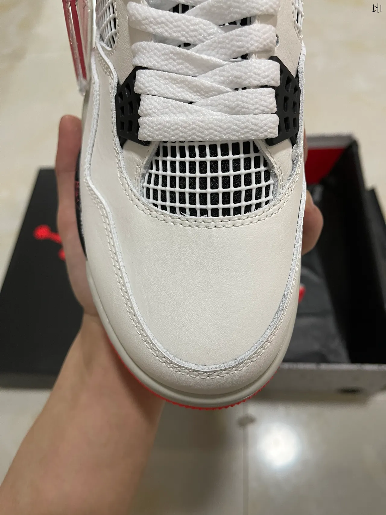 Air Jordan 4 White Black Red Crackle Basketball Shoes 3