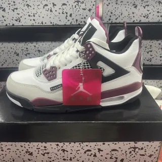 Air Jordan 4 白色酒红色黑色篮球鞋