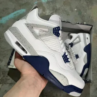 Air Jordan 4 白色海军蓝斑点篮球鞋