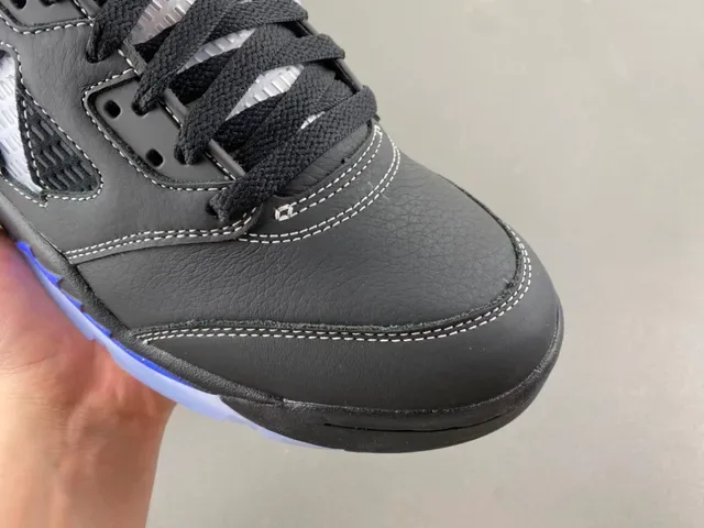 Air Jordan 5 Preto Azul Royal NY Tênis de Basquete 2