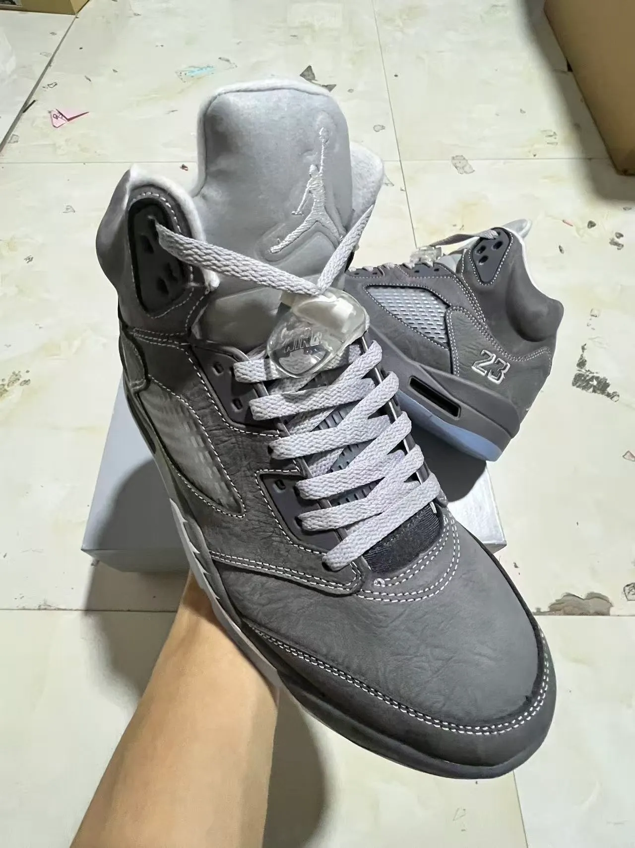 Air Jordan 5 Cinza Branco Azul Tênis de Basquete 2
