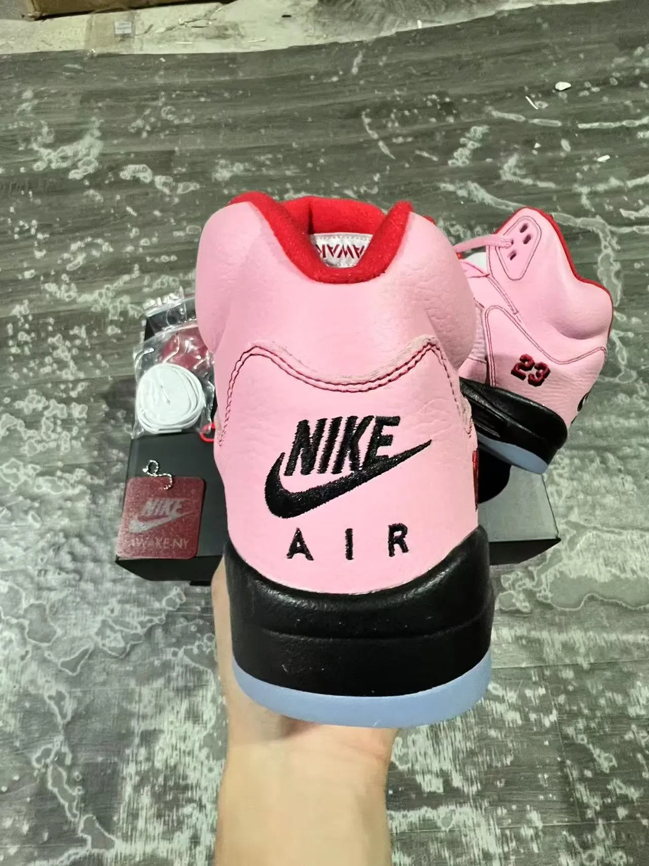 Air Jordan 5 Rosa Preto Vermelho NY 23 Tênis de Basquete 8
