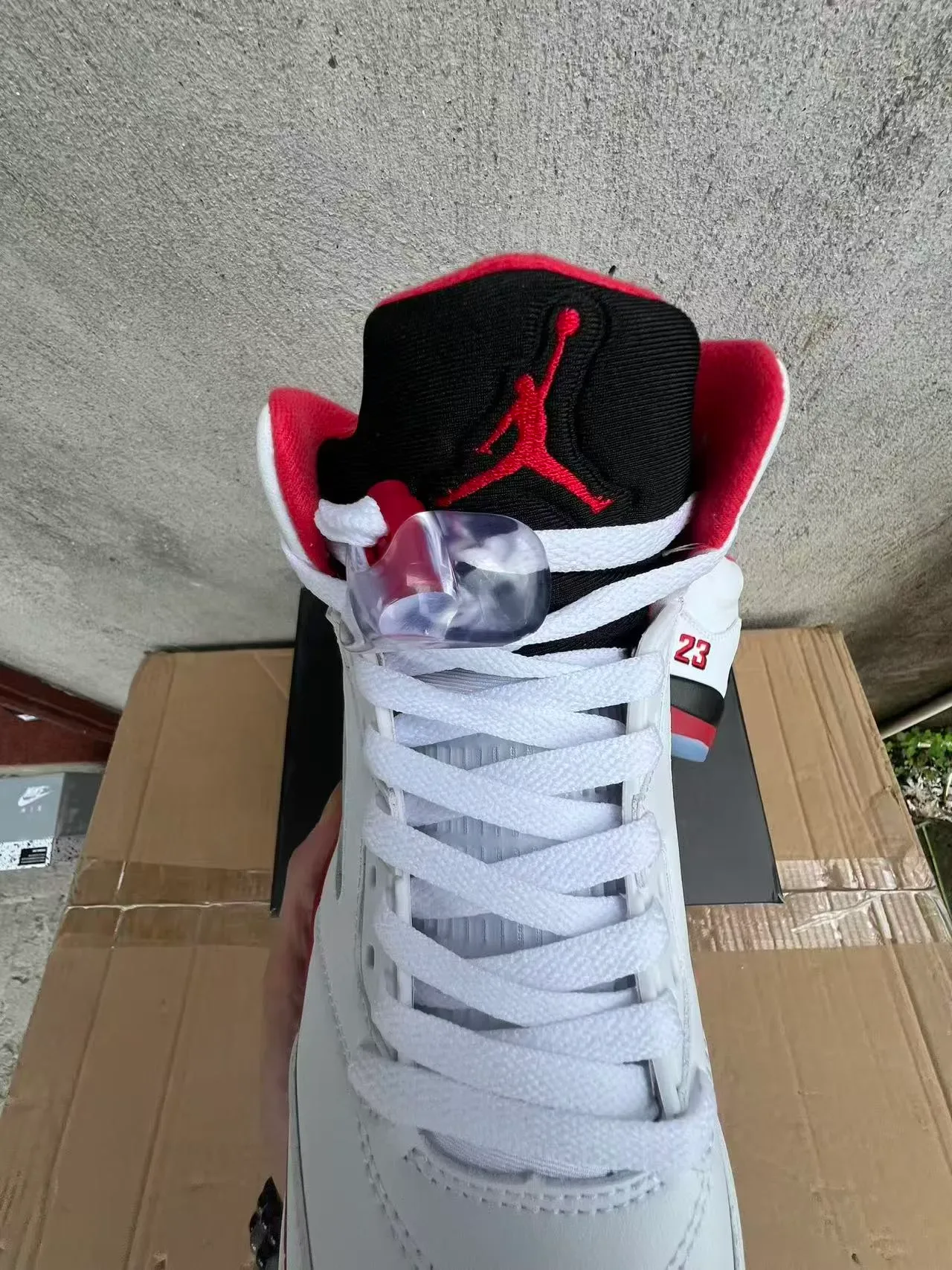 Air Jordan 5 Blanc Rouge Noir Chaussures de Basketball 4