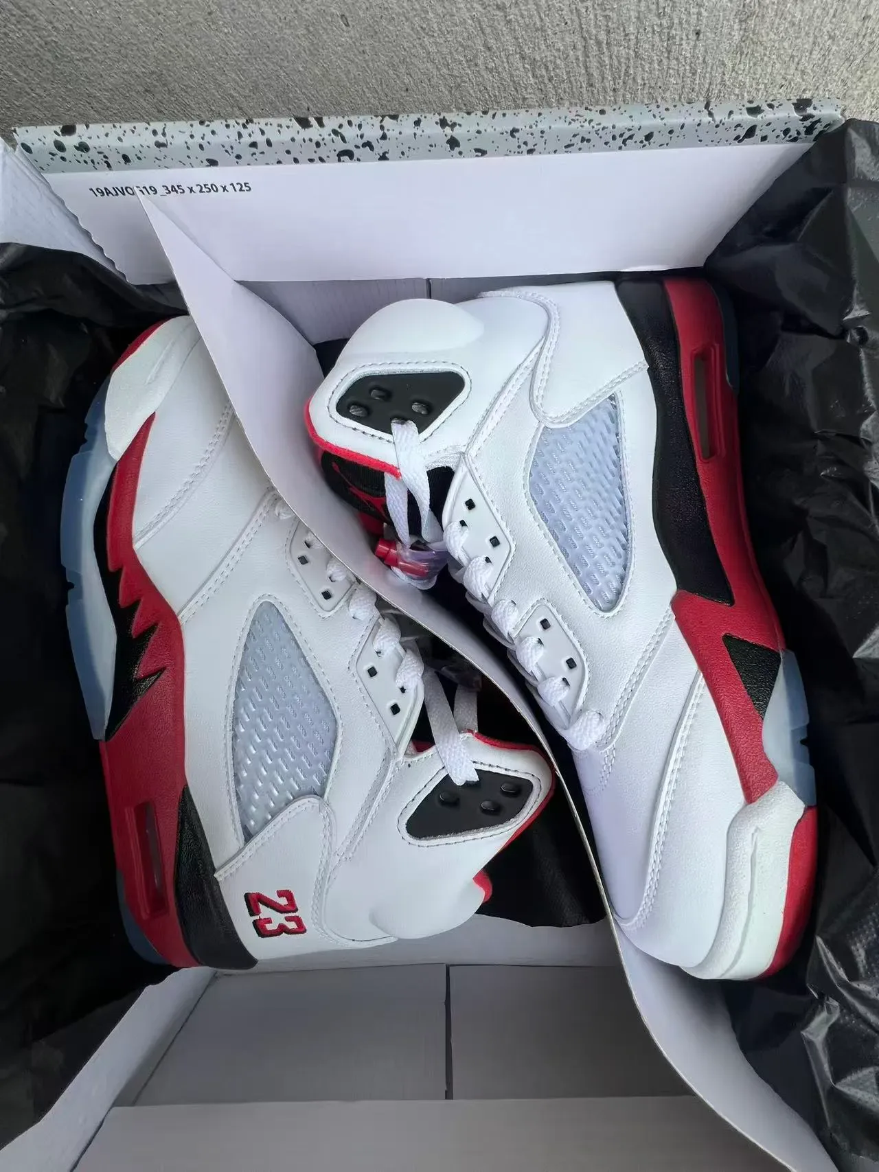 Air Jordan 5 Blanc Rouge Noir Chaussures de Basketball 9