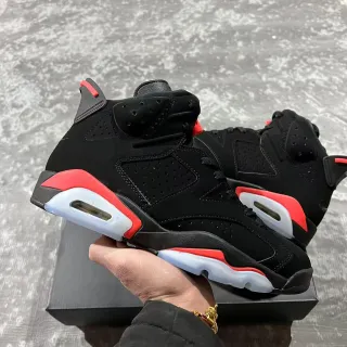 Air Jordan 6 Black Infrared 篮球鞋