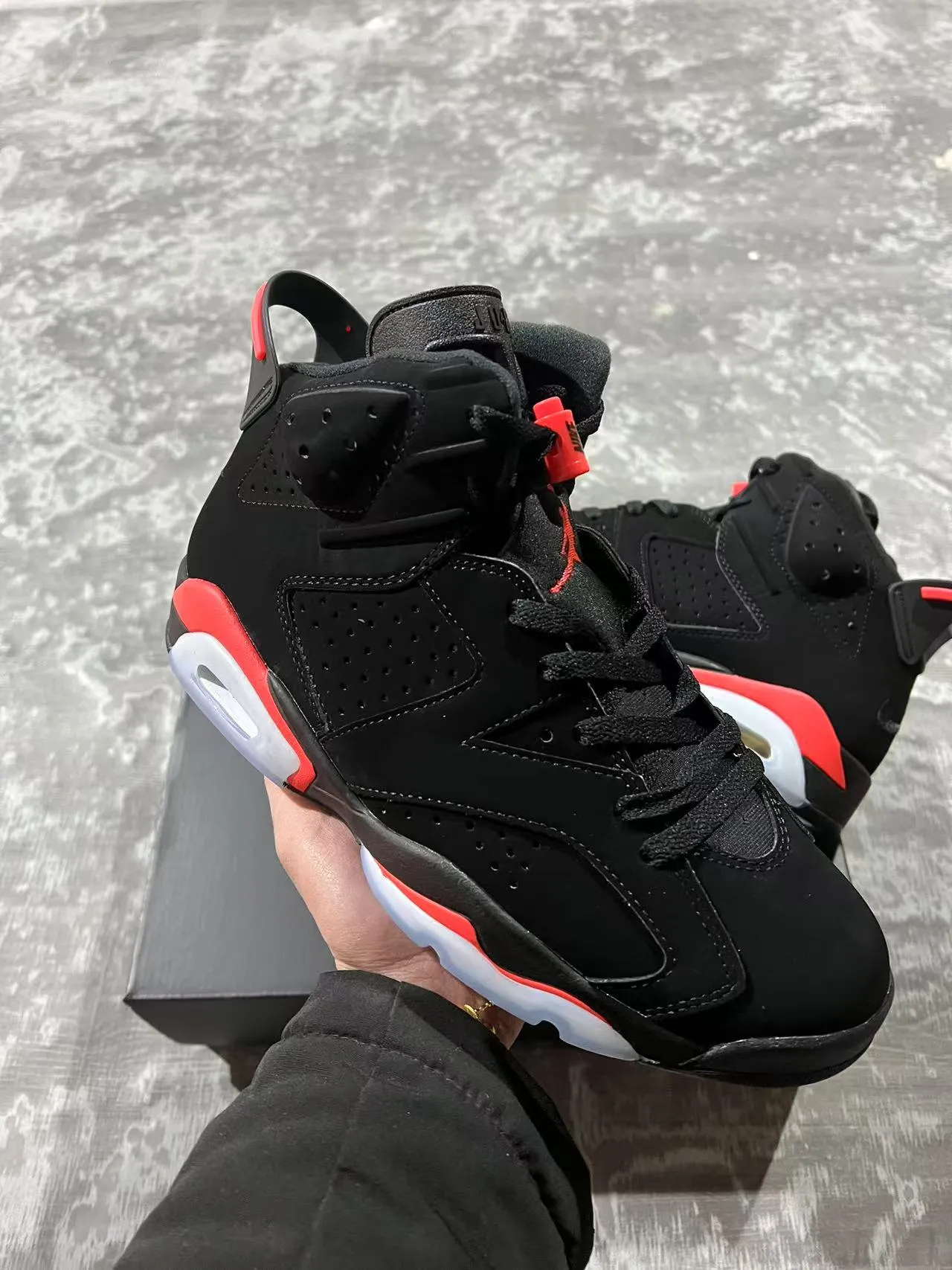 Air Jordan 6 Black Infrared Basketball Shoes 2