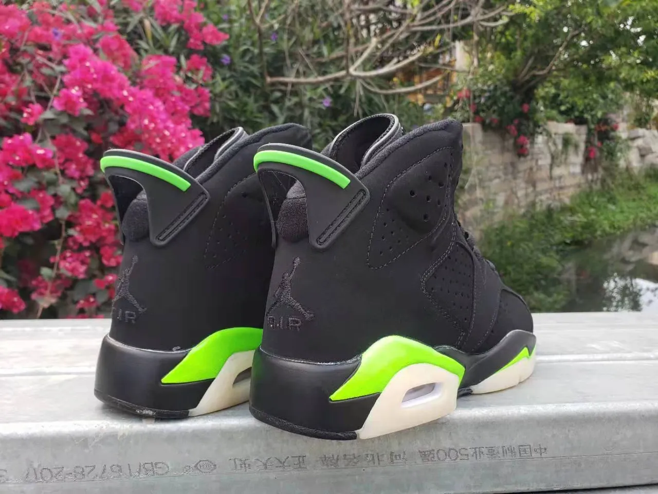 Air Jordan 6 Black Neon Green Basketball Shoes 4