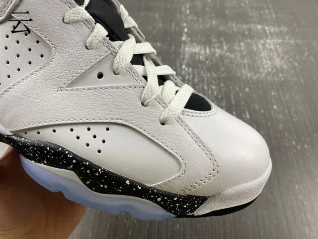 Air Jordan 6 White Black Speckle Light Blue Tênis de basquete 2