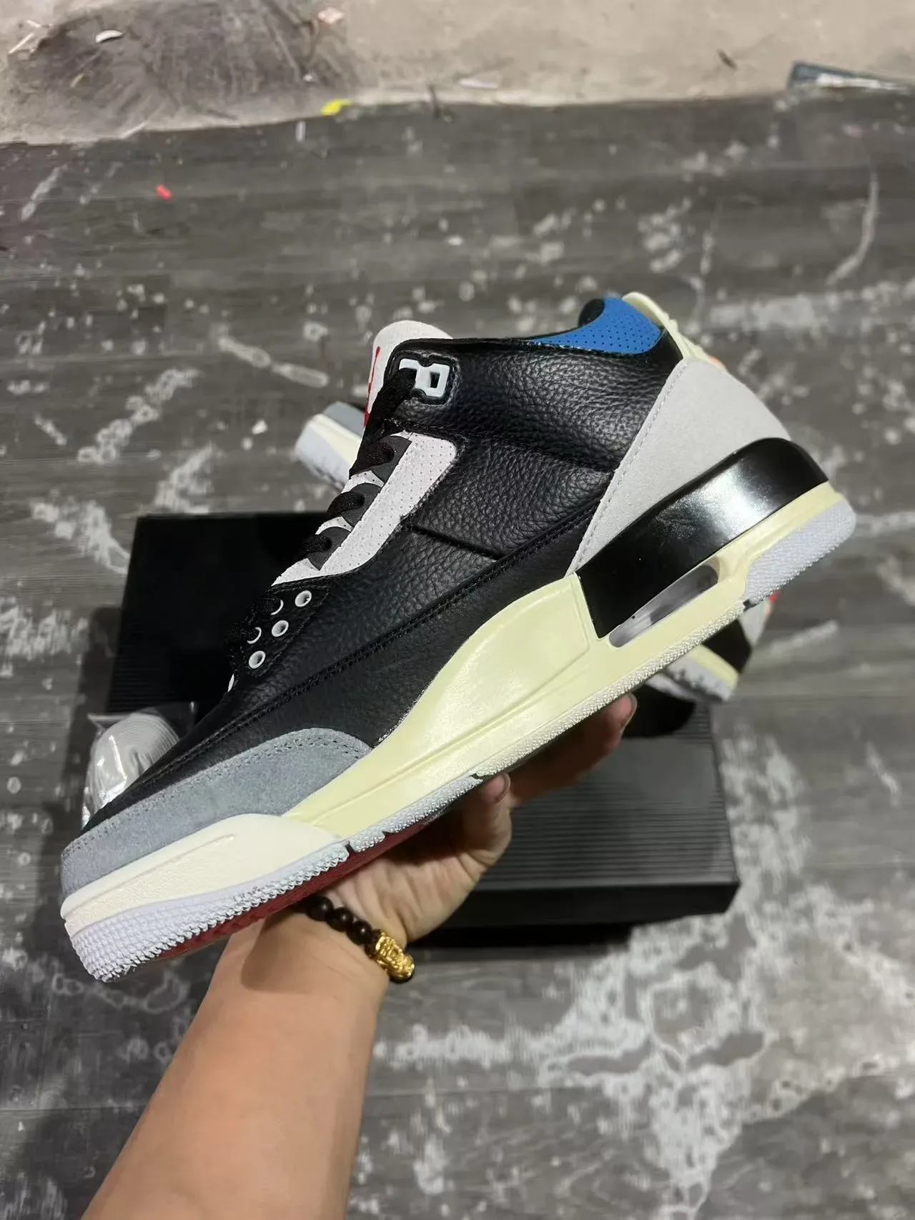 Air Jordan Noir Bleu Hautes Cuir à Grain Chaussures de Basketball 5
