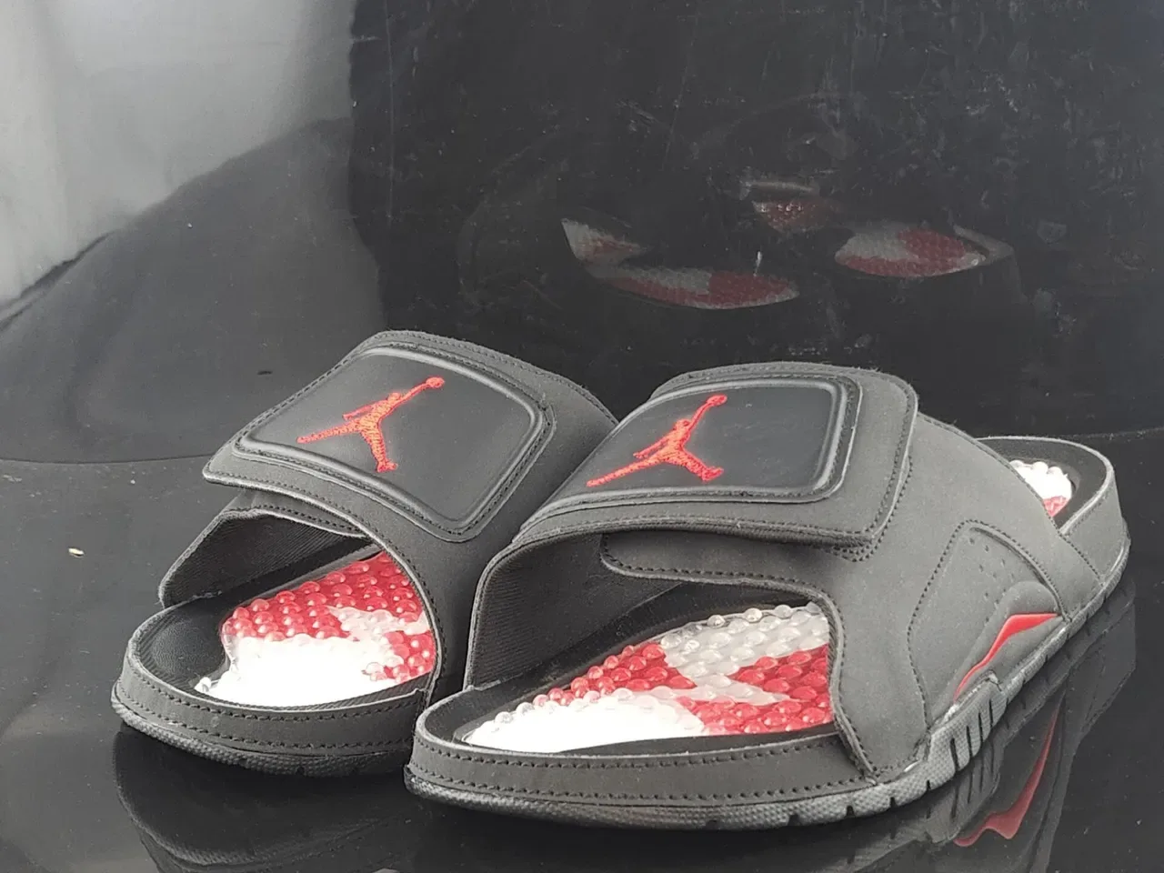 Air Jordan Black Red Synthetic Upper Single-Strap Closure Slippers 2