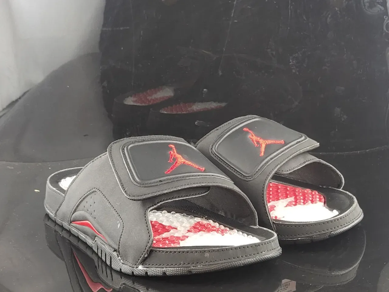 Air Jordan Black Red Synthetic Upper Single-Strap Closure Slippers 4