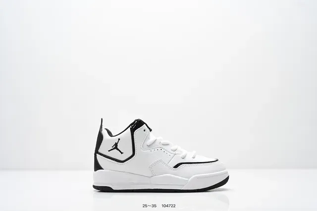 Air Jordan Black White Low-Top Lace-Up Lifestyle Sneakers 3