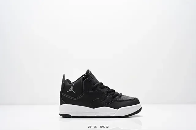Air Jordan Black White Low-Top Lace-Up Lifestyle Sneakers 7