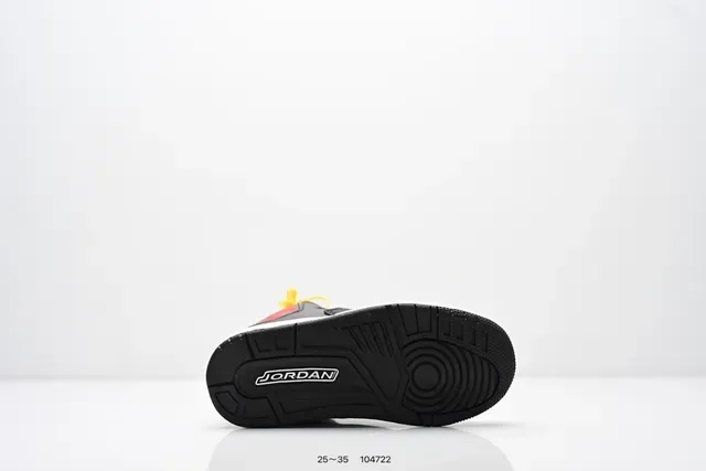 Air Jordan Black White Low-Top Lace-Up Lifestyle Sneakers 13