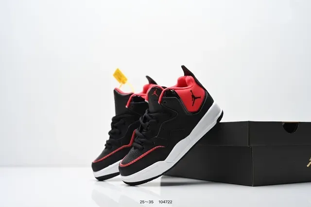 Air Jordan Black White Low-Top Lace-Up Lifestyle Sneakers 15