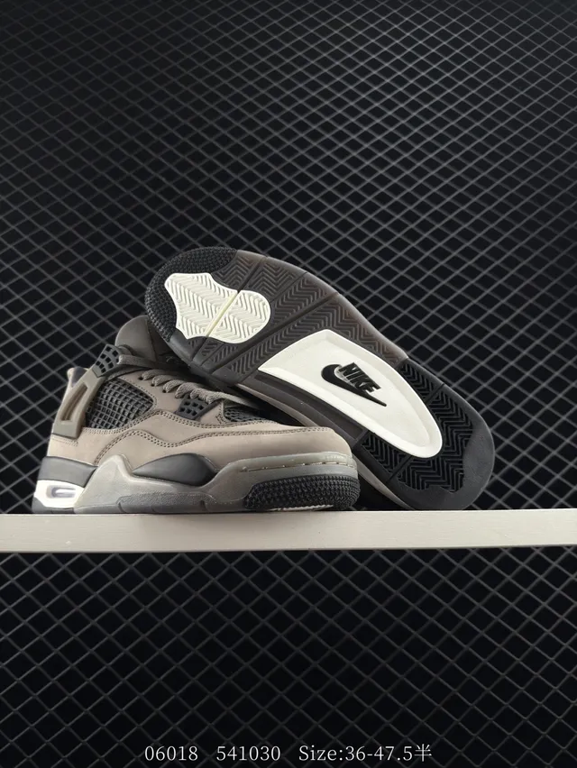 Air Jordan IV बेज ब्लैक हाई-टॉप सिल्हूट तौपे लेदर और मेश अपर बास्केटबॉल जूते 4