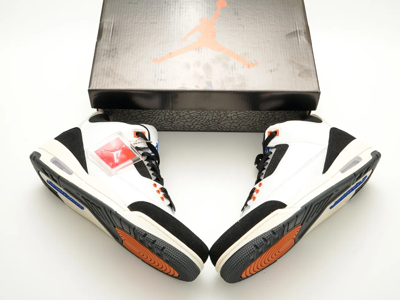 Air Jordan White Black High-Top Leather-Suede Hybrid Basketball Shoes 3