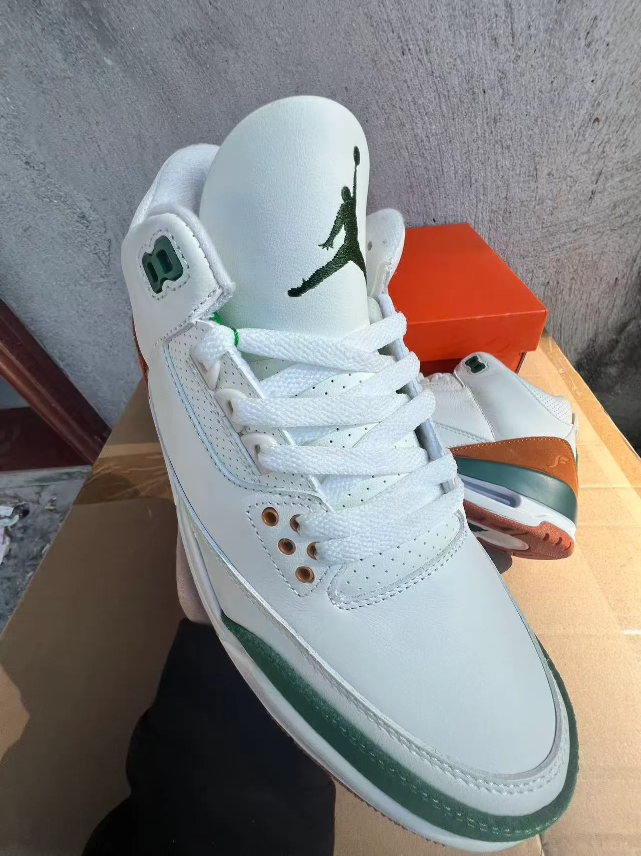 Air Jordan White Green High-Top Leather And Suede Upper Basketball Shoes 2