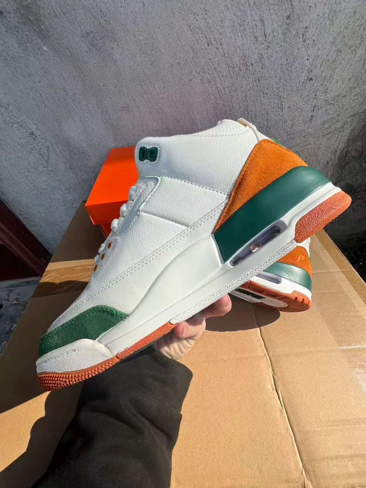 Air Jordan White Green High-Top Leather And Suede Upper Basketball Shoes 5