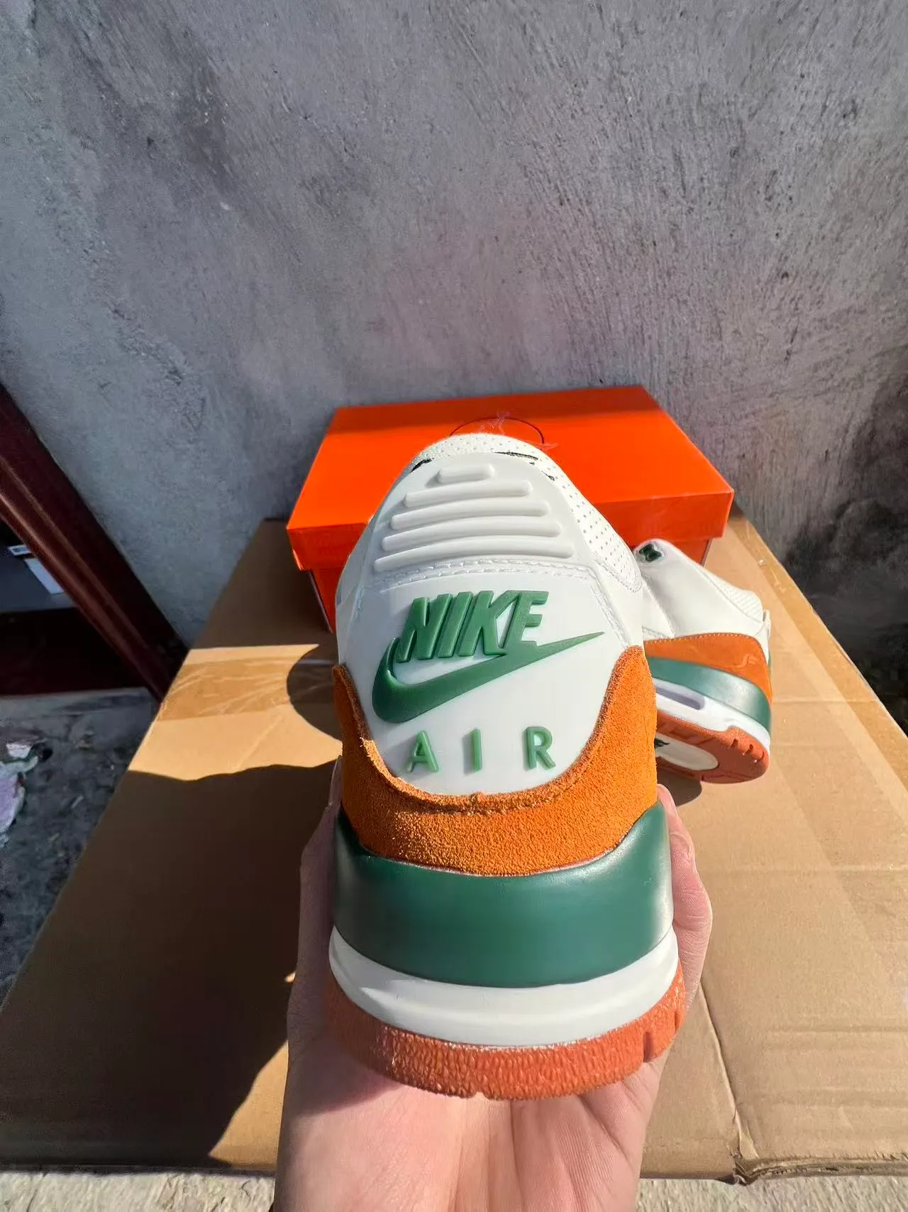 Air Jordan White Green High-Top Leather And Suede Upper Basketball Shoes 8