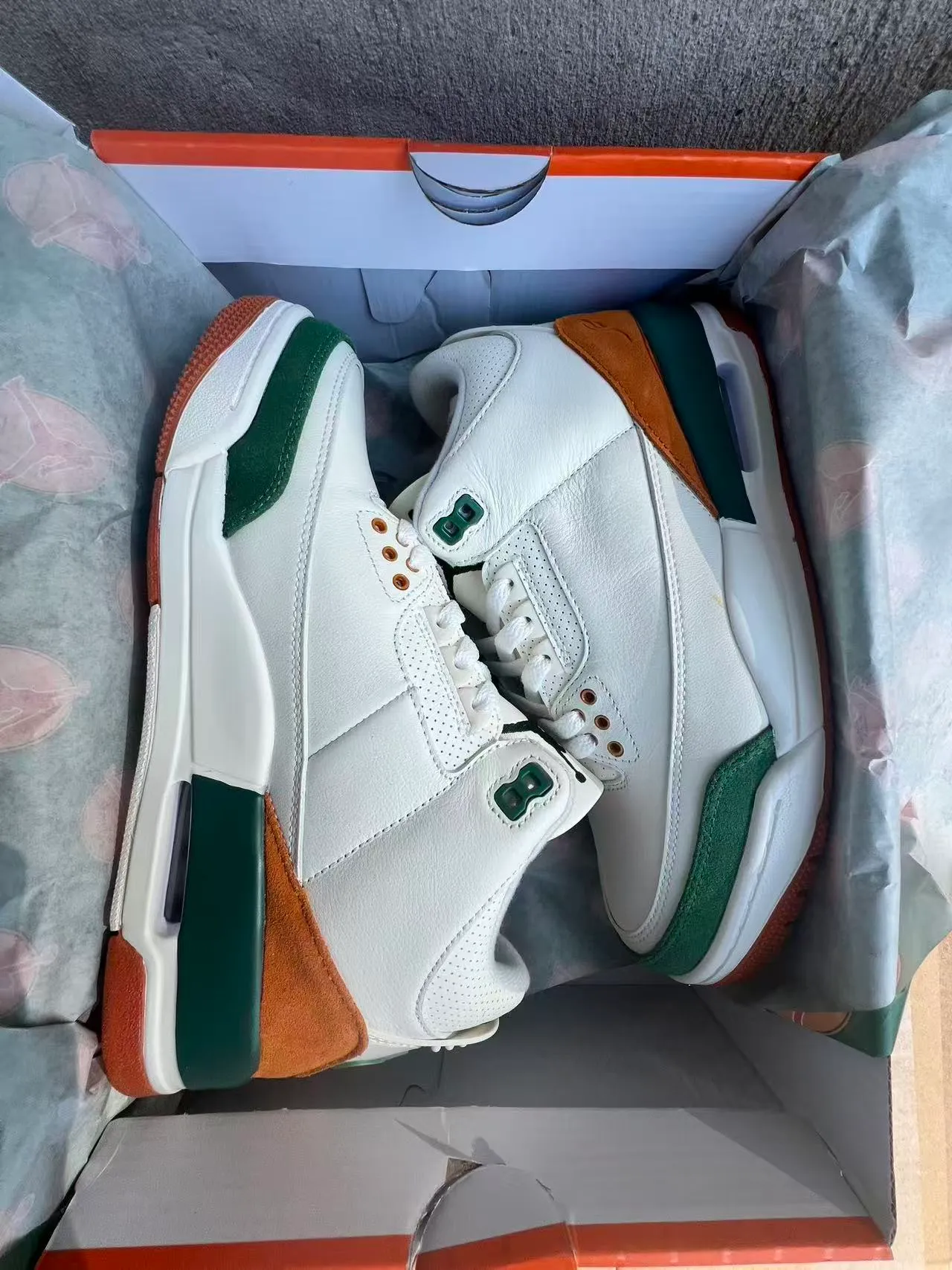 Air Jordan White Green High-Top Leather And Suede Upper Basketball Shoes 9