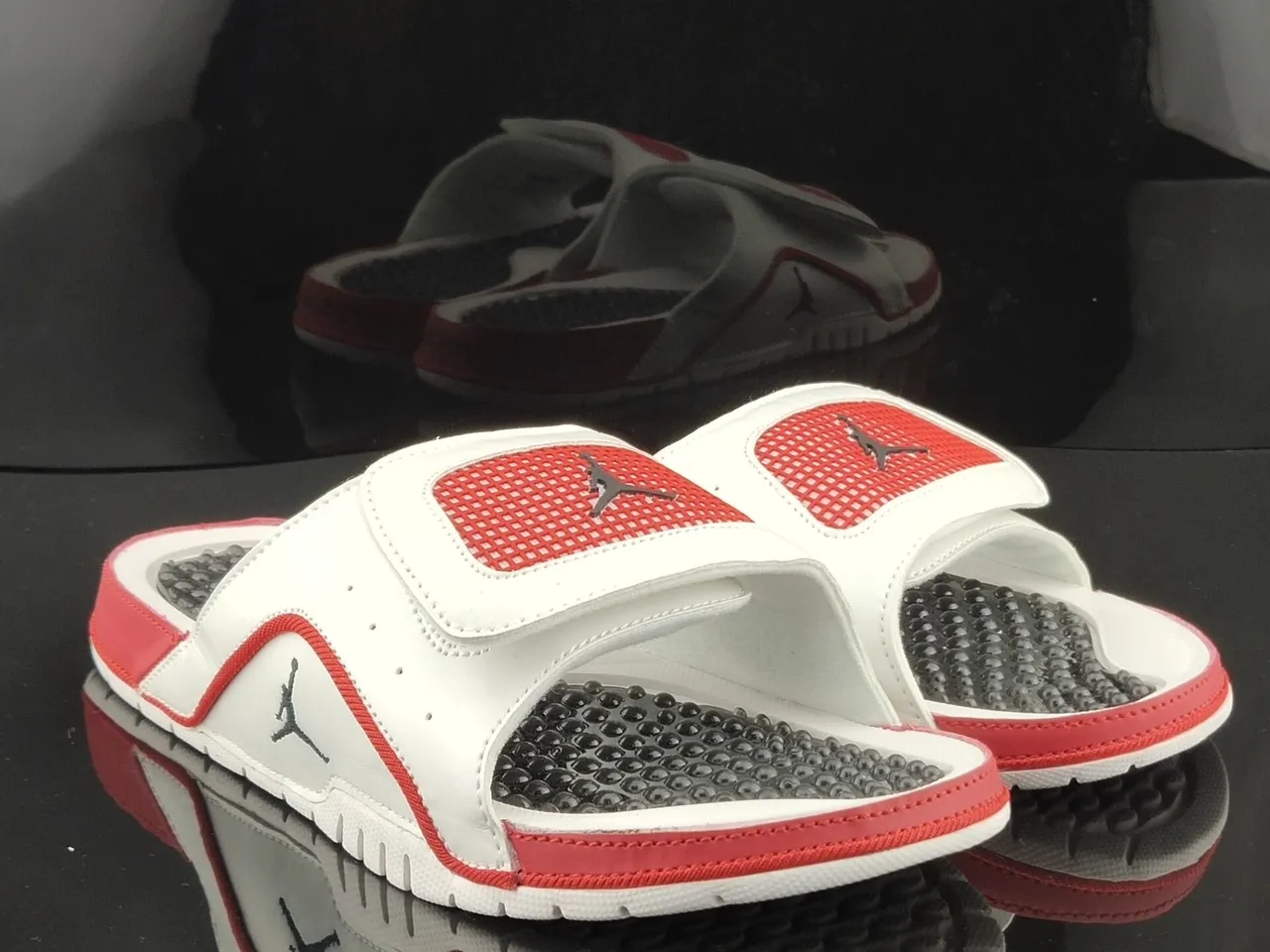 Air Jordan White Red Leather-Like Upper Mesh Strap Panel Slippers 3