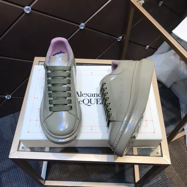 Alexander McQueen sneakers oversized, verde exército, roxo, sola de plataforma, upper de couro sintético suave, sneakers lifestyle 7