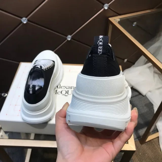 Alexander McQueen Oversized Sneaker Black and White Lifestyle Sneakers 6