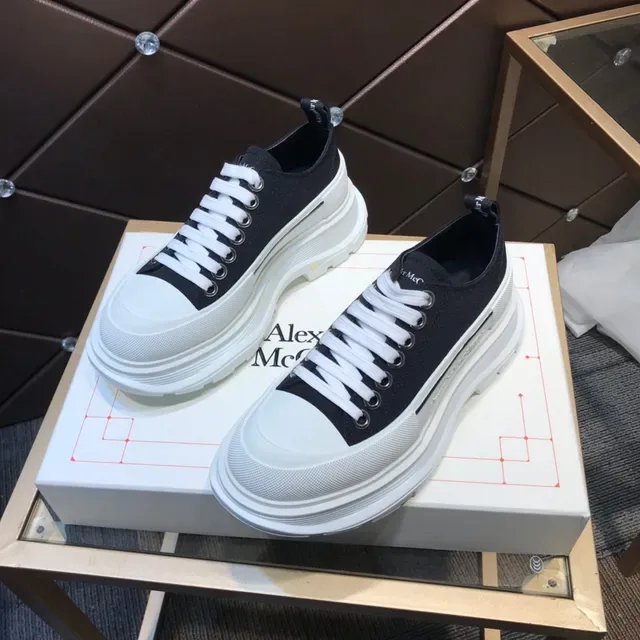 Alexander McQueen Oversized Sneaker Black and White Lifestyle Sneakers 9