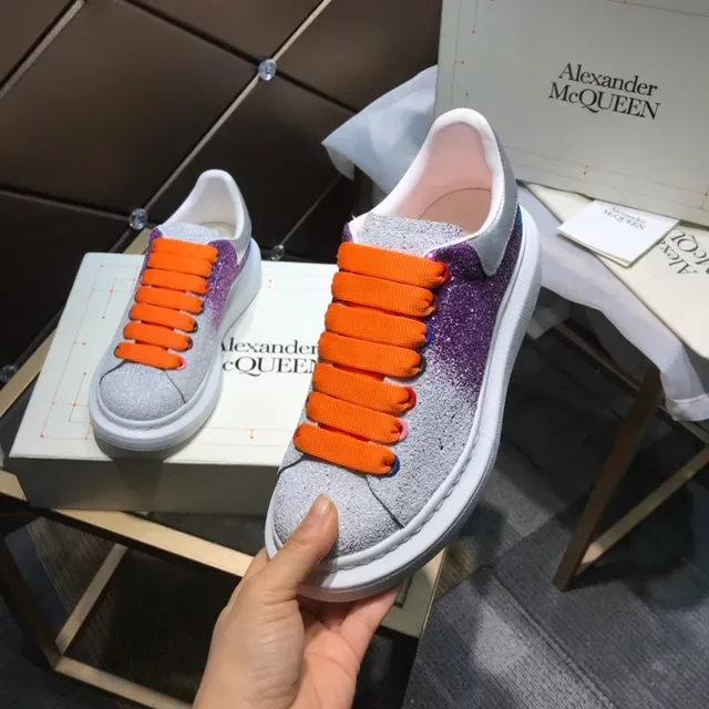 Alexander McQueen حذاء رياضي Oversized فضي بنفسجي لامع تدرج أعلى ألاس تيك ريبون ليس lifestyle حذاء رياضي 3