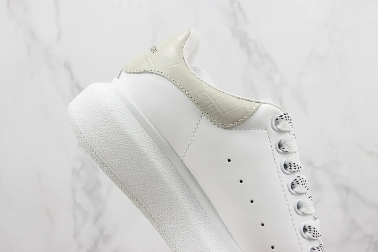 Alexander McQueen Oversized Sneaker White Beige Platform Sole Perforated Toe Cap Lifestyle Sneakers 5
