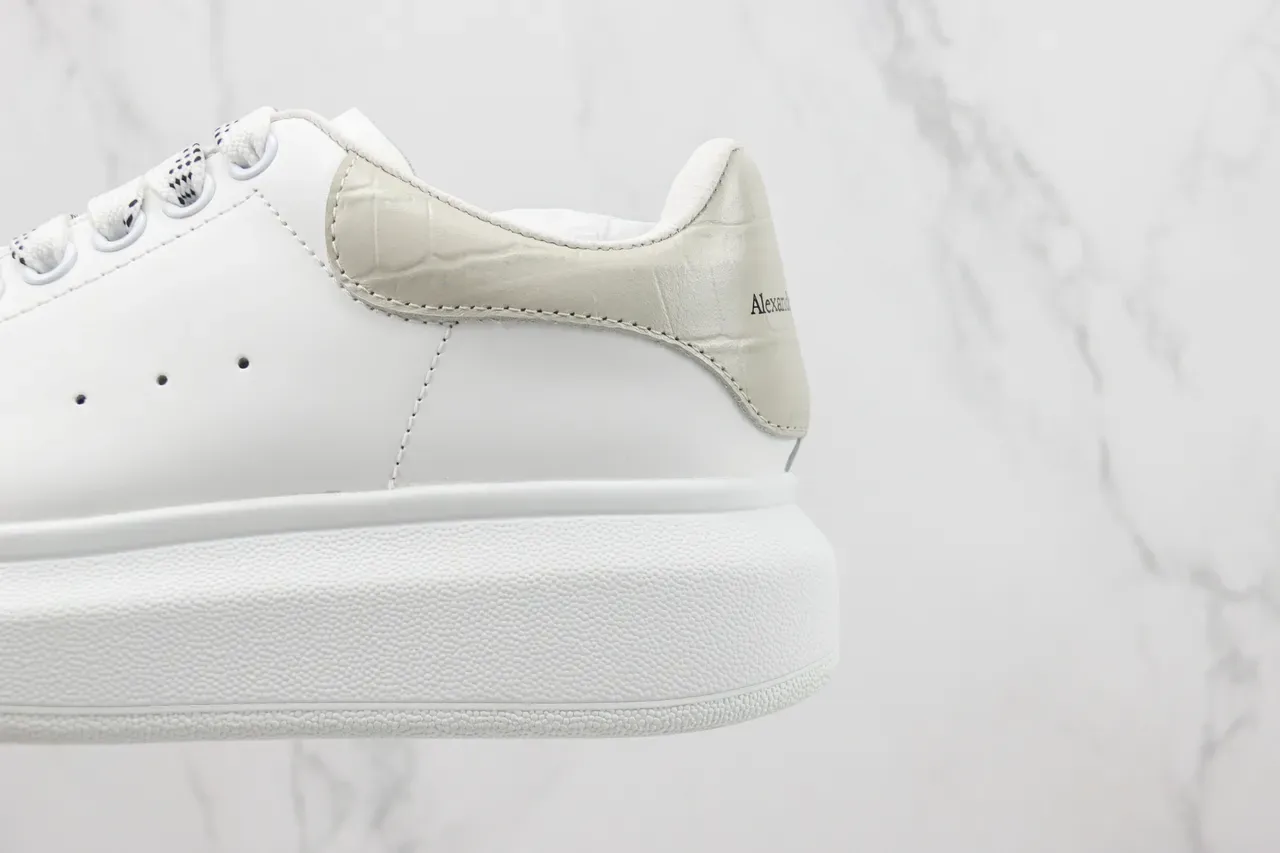 Alexander McQueen Oversized Sneaker White Beige Platform Sole Perforated Toe Cap Lifestyle Sneakers 7