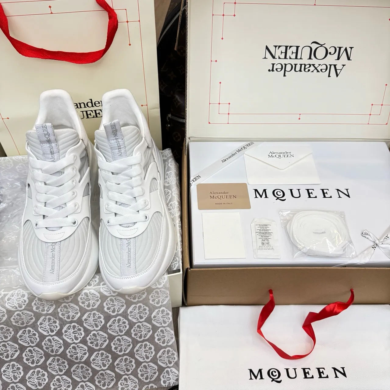Alexander McQueen Oversized Sneaker White Chunky Sneakers 4