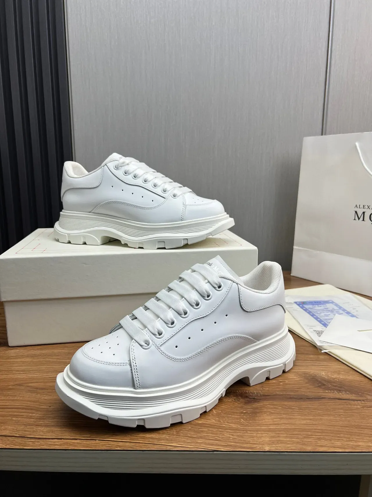 Alexander McQueen Oversized Sneaker White Chunky Sneakers 4