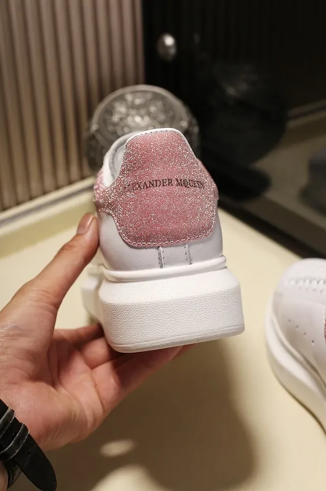Alexander McQueen Oversized Sneaker White Pink Platform Sole Smooth Leather Upper Lifestyle Sneakers 2