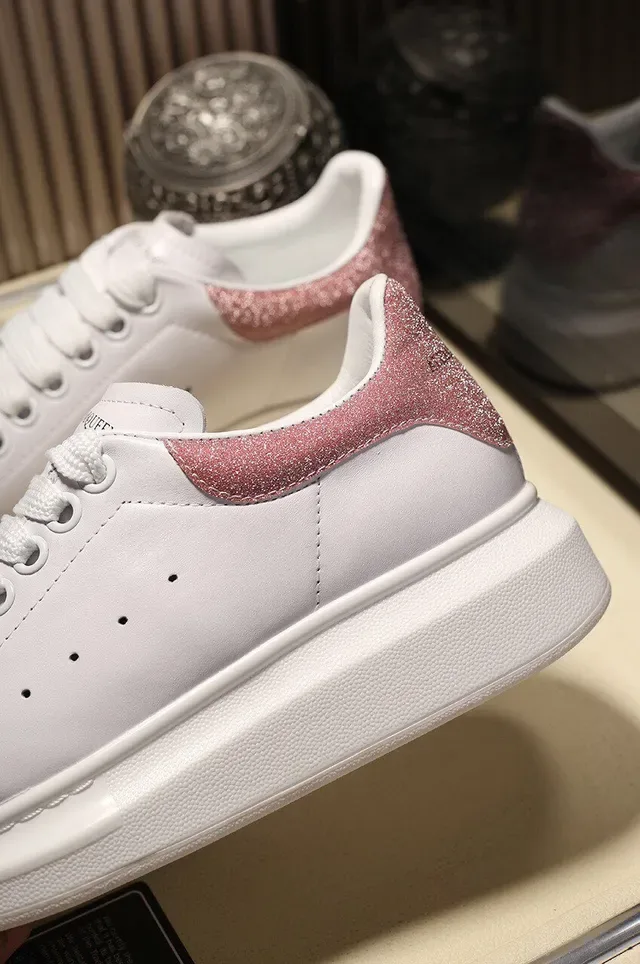 Alexander McQueen Oversized Sneaker White Pink Platform Sole Smooth Leather Upper Lifestyle Sneakers 3