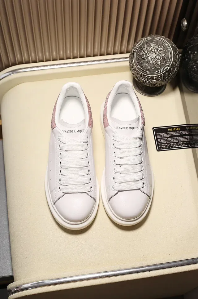 Alexander McQueen Oversized Sneaker White Pink Platform Sole Smooth Leather Upper Lifestyle Sneakers 7